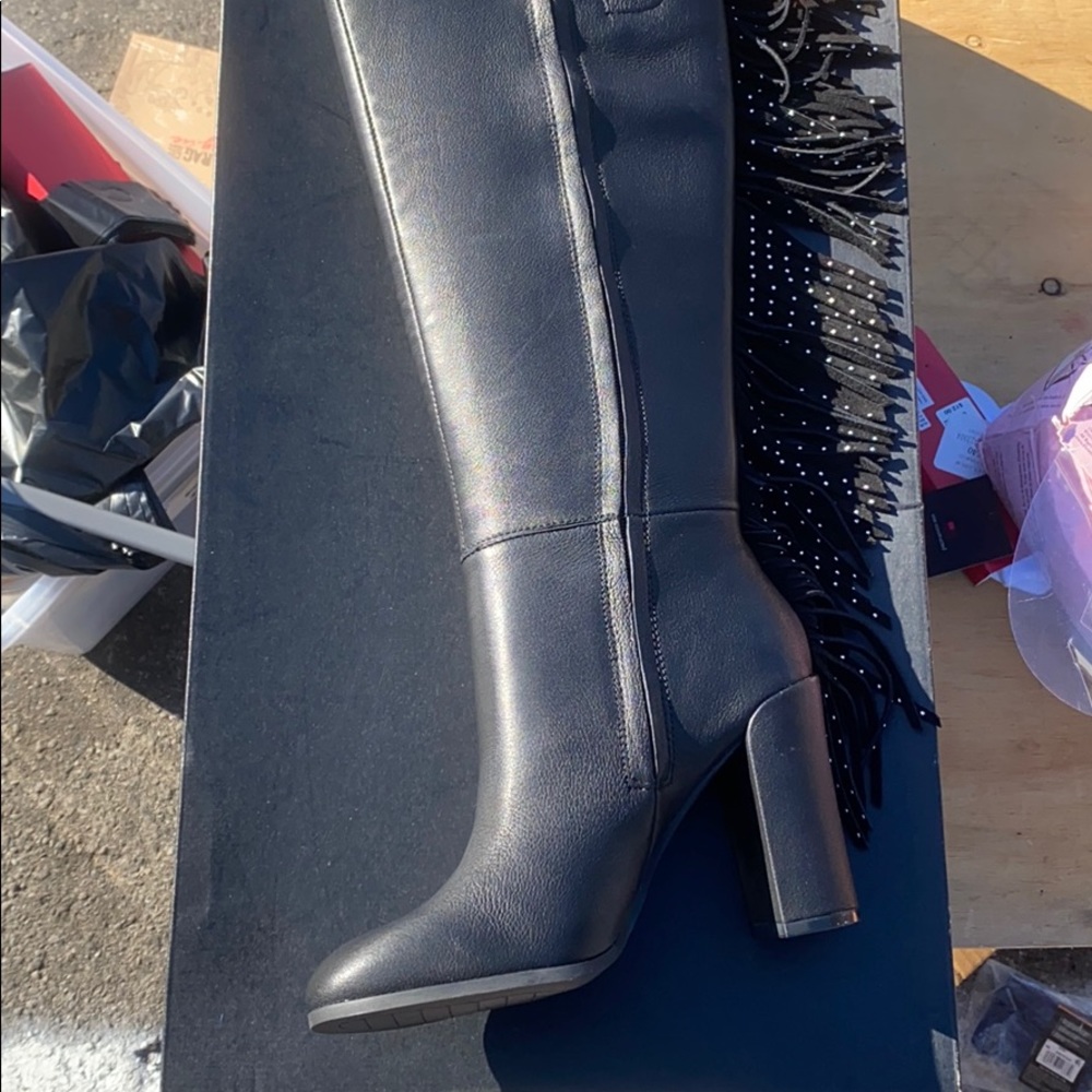 Kenneth Cole Justin Fringe Boot Differen Sizes